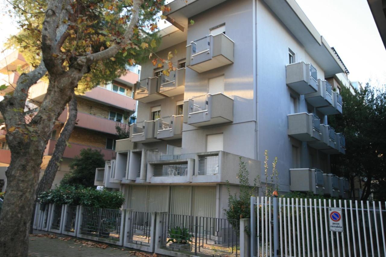 Casa Vacanze Cucciolo Ρίμινι Εξωτερικό φωτογραφία